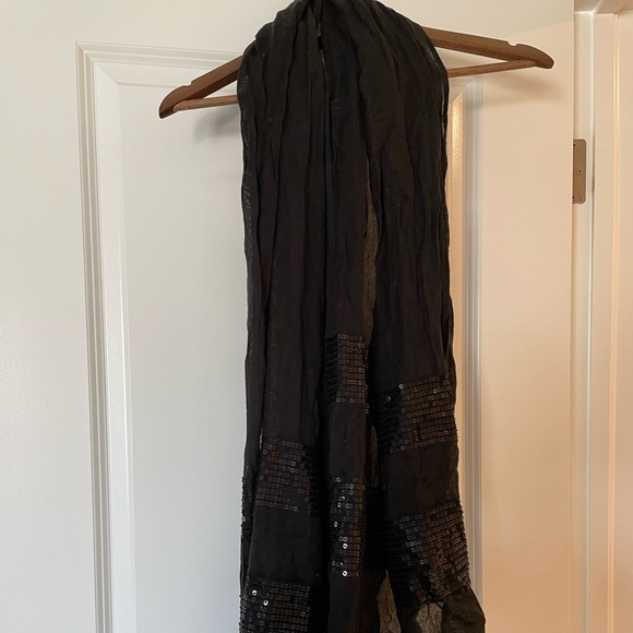 Black sparkle scarf - Picture 2 of 3
